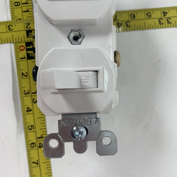 Leviton 5226-W SIDE WIRE SINGLE POLE COMBO SWITCH & Pilot Light 15A 120VAC - Picture 15 of 15